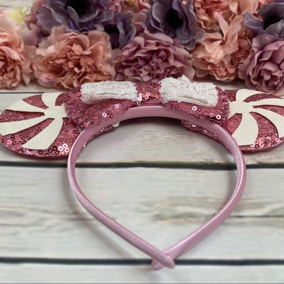 Minnie Mouse Candy Swirl Sequin Headband with Bow - Picture 11 of 12